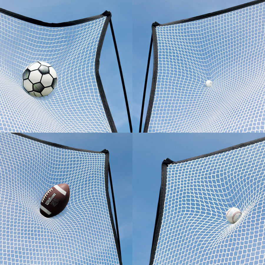 MEGA NET XL Grafik in vier Feldern: ein Fußball, ein kleiner weißer Ball, ein American Football und ein Baseball dehnen das Netz.